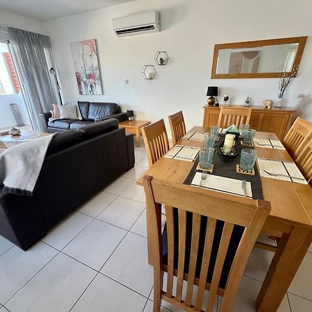 Beautiful 2 Bed Apartment In Peyia Valley, Paphos Buitenkant foto