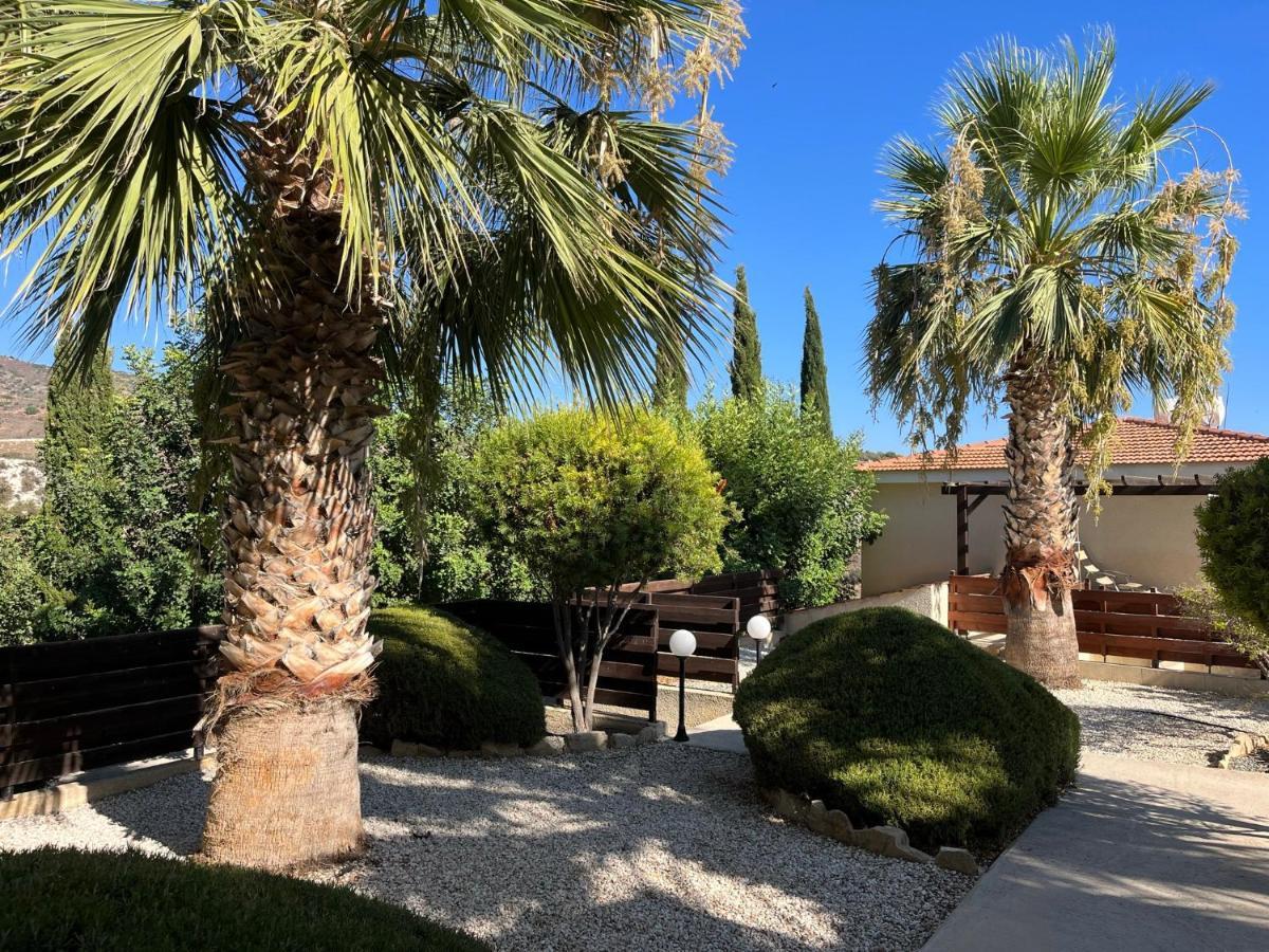 Beautiful 2 Bed Apartment In Peyia Valley, Paphos Buitenkant foto