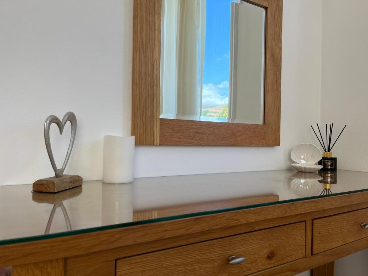 Beautiful 2 Bed Apartment In Peyia Valley, Paphos Buitenkant foto
