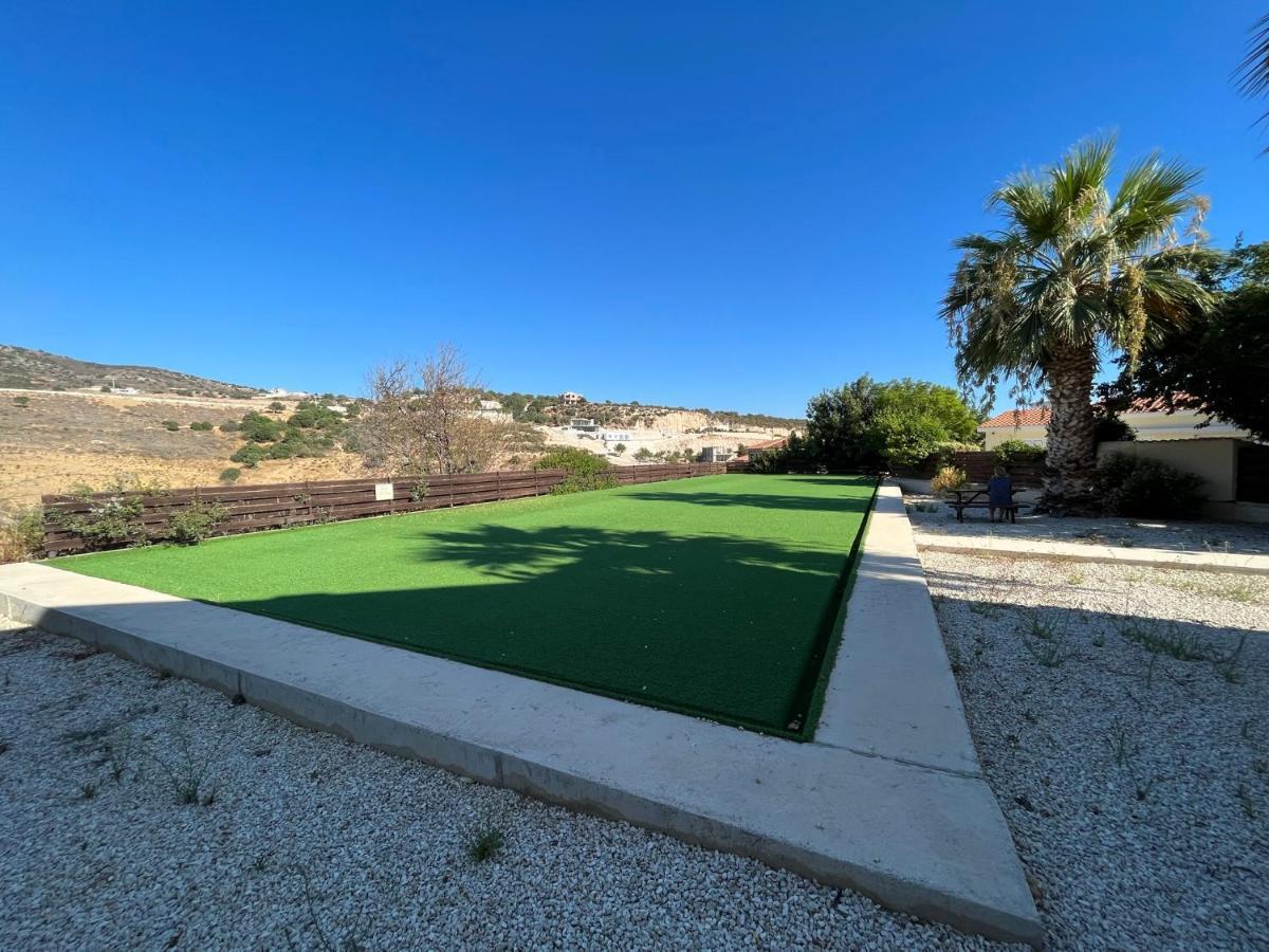 Beautiful 2 Bed Apartment In Peyia Valley, Paphos Buitenkant foto