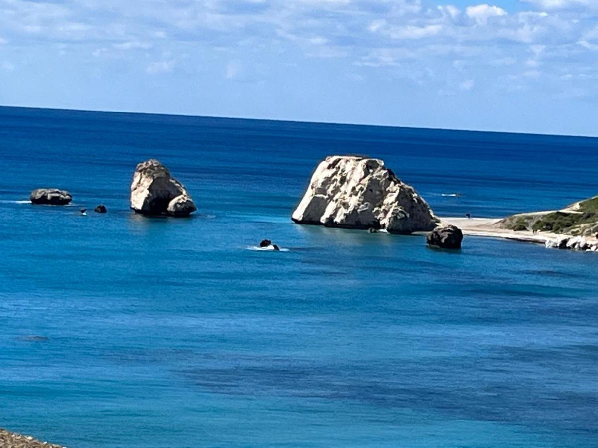 Beautiful 2 Bed Apartment In Peyia Valley, Paphos Buitenkant foto