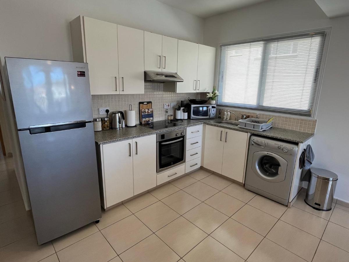 Beautiful 2 Bed Apartment In Peyia Valley, Paphos Buitenkant foto
