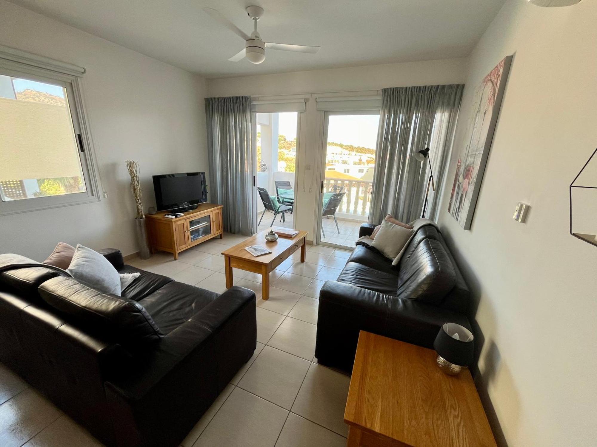 Beautiful 2 Bed Apartment In Peyia Valley, Paphos Buitenkant foto