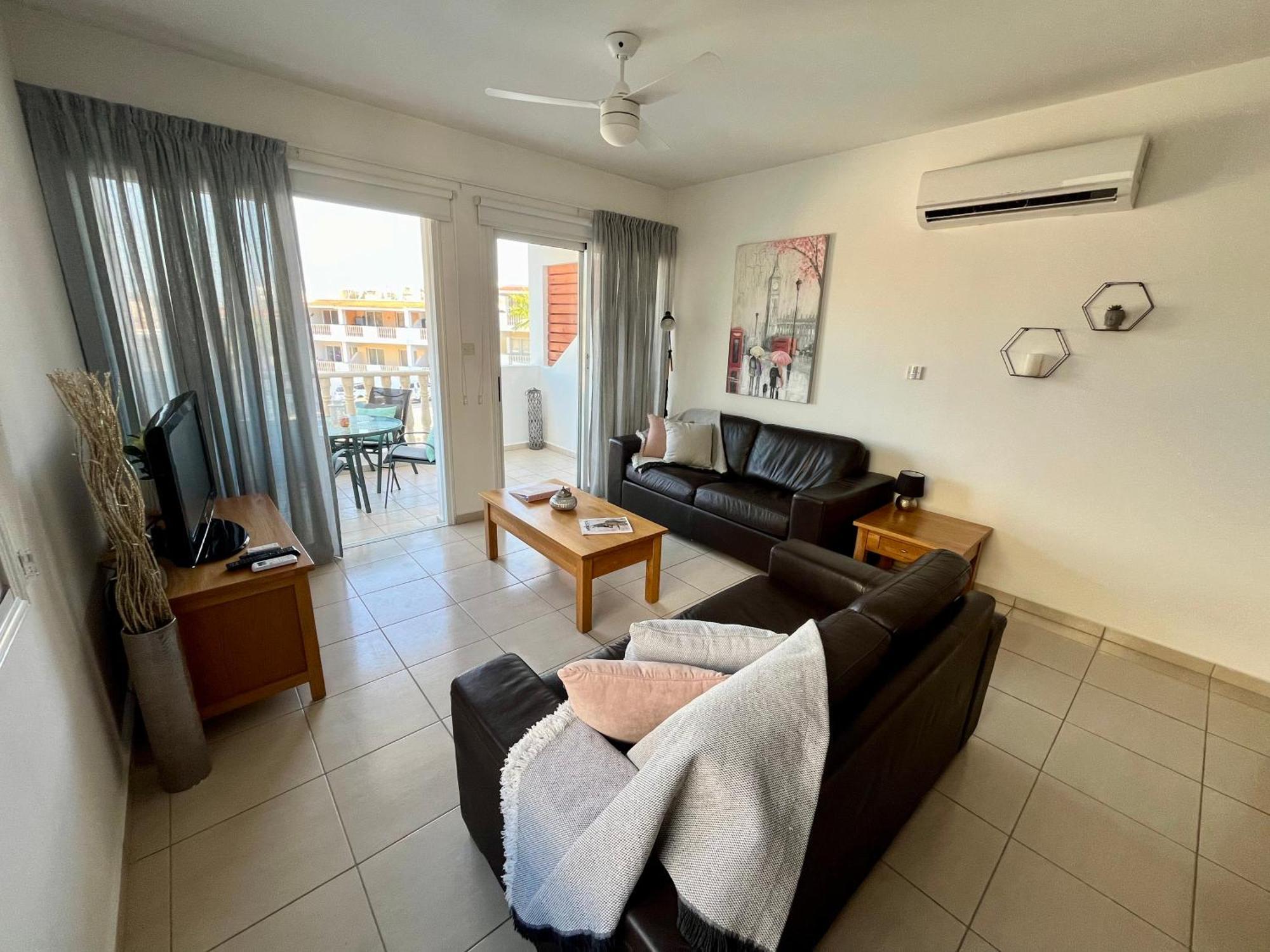 Beautiful 2 Bed Apartment In Peyia Valley, Paphos Buitenkant foto