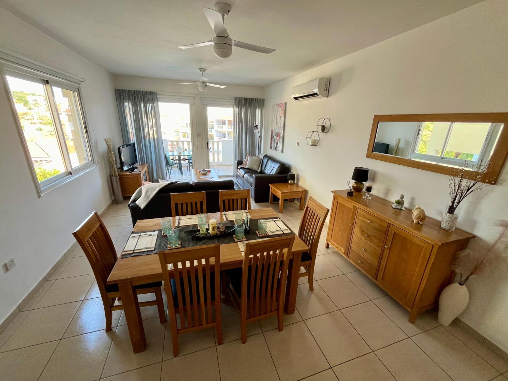 Beautiful 2 Bed Apartment In Peyia Valley, Paphos Buitenkant foto